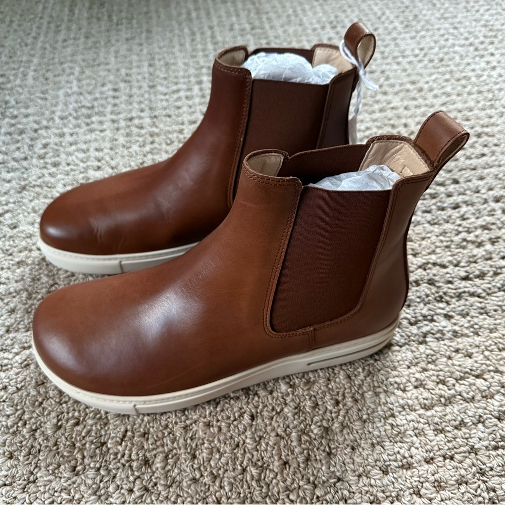 Birkenstock Band Chelsea sneaker boot size 11, Congac new in box